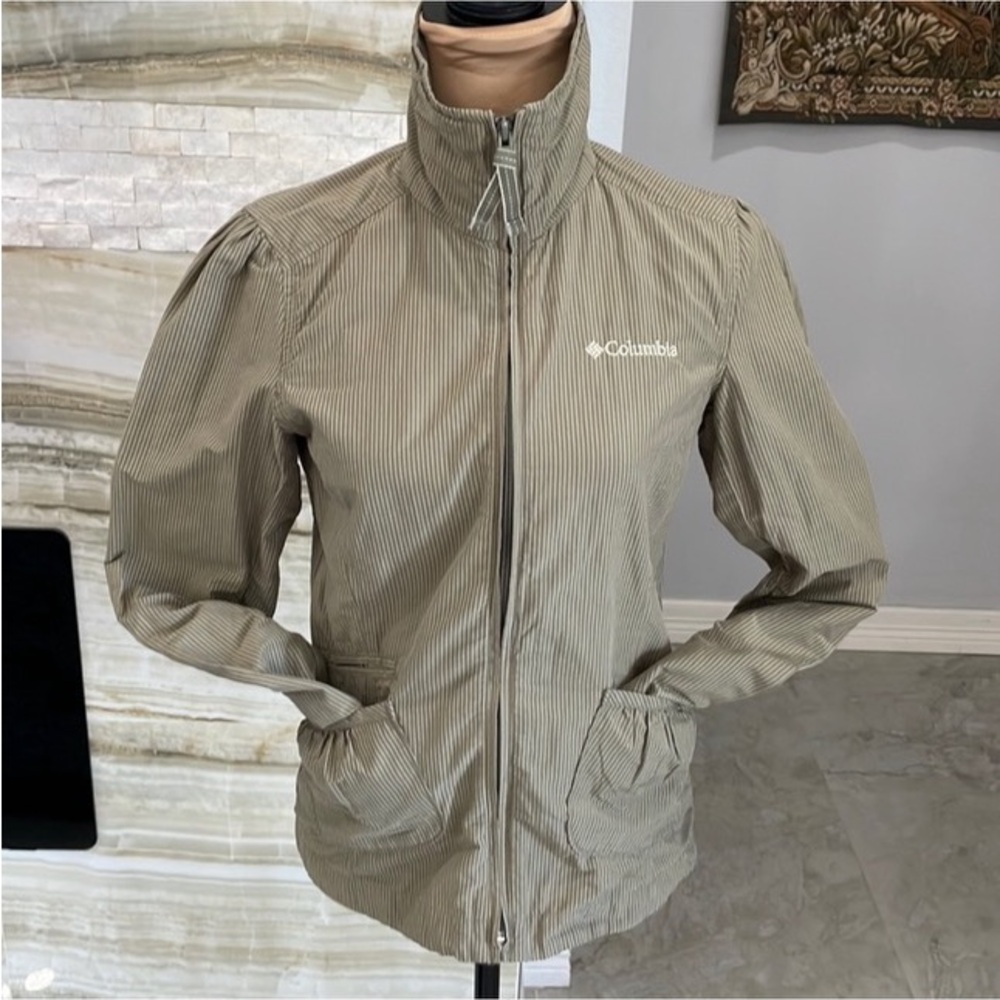 Columbia Pin Striped Scrunched Lightweight Zip Up Outdoor Jacket. Size XS (886)
